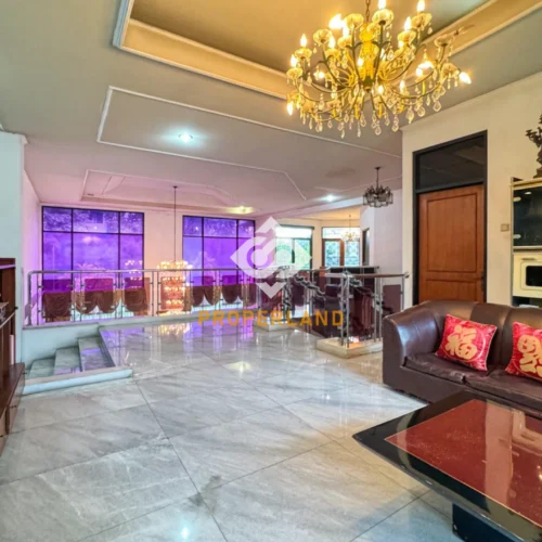 Prime Menteng Property – Tanah Luas, Bangunan Besar, SHM, Pegangsaan Barat