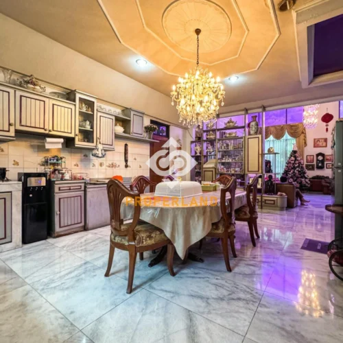 Prime Menteng Property – Tanah Luas, Bangunan Besar, SHM, Pegangsaan Barat