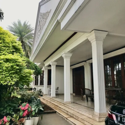 Rumah Mewah Cinere Depok 1000m2 – Dekat Jakarta Selatan & Lapangan Golf