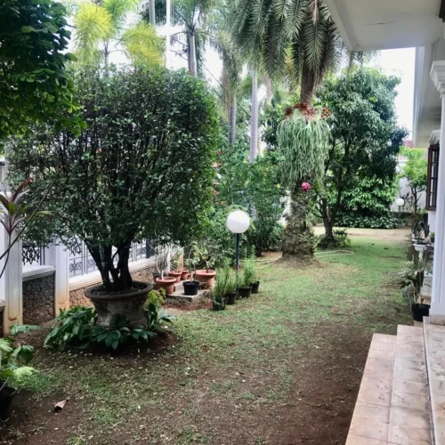 Rumah Mewah Cinere Depok 1000m2 – Dekat Jakarta Selatan & Lapangan Golf