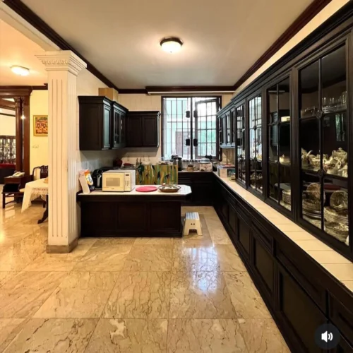 Rumah Mewah Cinere Depok 1000m2 – Dekat Jakarta Selatan & Lapangan Golf